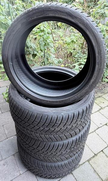 235/40 R18 vredestein winterbanden beschikbaar voor biedingen
