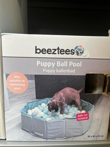 Puppy ballenbad + ballen beschikbaar voor biedingen