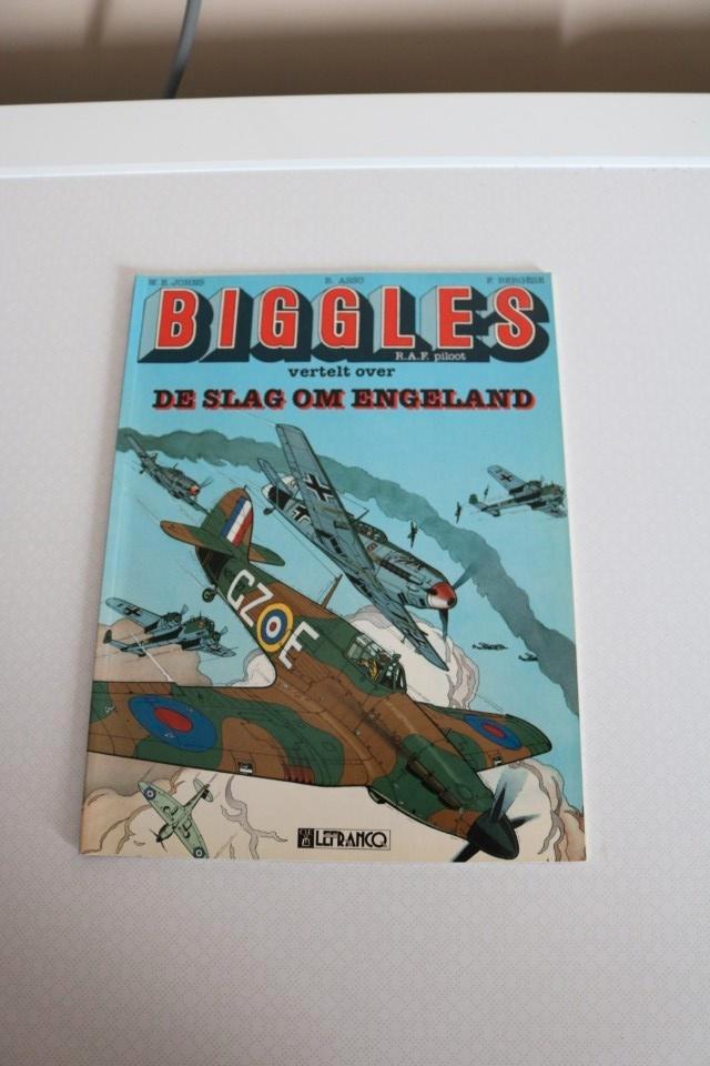 Biggles vertelt over de slag om Engeland  - 1e druk 1993, Boeken, Stripverhalen, Zo goed als nieuw, Eén stripboek, Ophalen of Verzenden
