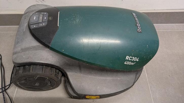 robomow rc304 (laadt niet meer goed op), Tuin en Terras, Robotmaaiers, Gebruikt, Ophalen