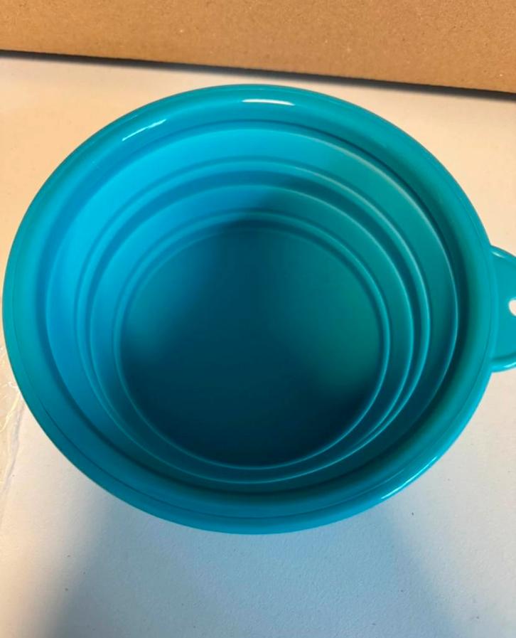 Opvouwbaar drinkbakje voor honden – gloednieuw, Dieren en Toebehoren, Hondenvoerbakken en Drinkbakken, Nieuw, Verstelbaar, Ophalen of Verzenden