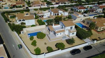 Te huur: villa met zwembad en tuin Altea Costa Blanca Spanje beschikbaar voor biedingen