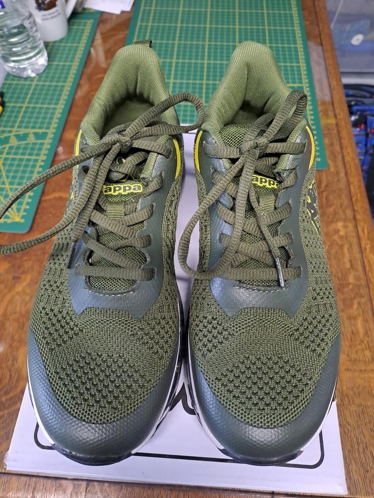 Chaussure de sport Kappa, Enlèvement