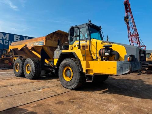 Komatsu HM 350-2 (bj 2006), Zakelijke goederen, Machines en Bouw | Transport