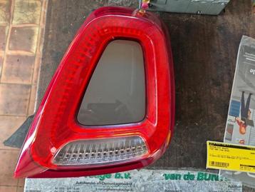 Achterlicht rechts van een Fiat 500 beschikbaar voor biedingen