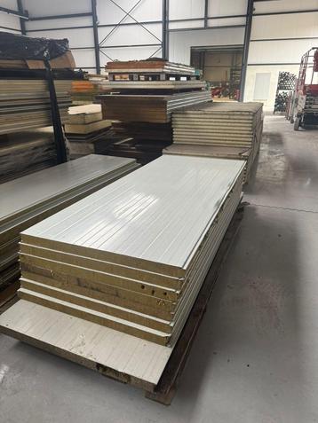 Sandwichpanelen 7 stuks (231 x 102 x 6.5 cm) beschikbaar voor biedingen