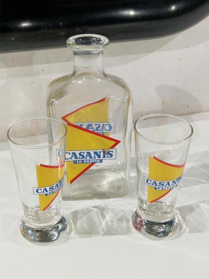 vintage Casanis Le Pastis  met zware glazen voet en karaf, Verzamelen, Glas en Drinkglazen, Zo goed als nieuw, Ophalen of Verzenden
