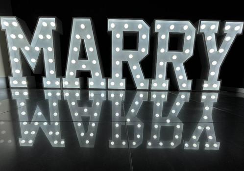 Lichtletters Te Koop! 'MARRY ME' OP = OP! 700,- VASTE PRIJS, Hobby en Vrije tijd, Feestartikelen | Verhuur, Nieuw, Ophalen