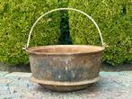 oude gietijzeren ketel - diameter 38 cm - zeldzaam model, Ophalen