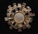 vintage Paco Rabanne broche, Handtassen en Accessoires, Broches, Ophalen of Verzenden, Gebruikt, 4 tot 7 cm, Koper