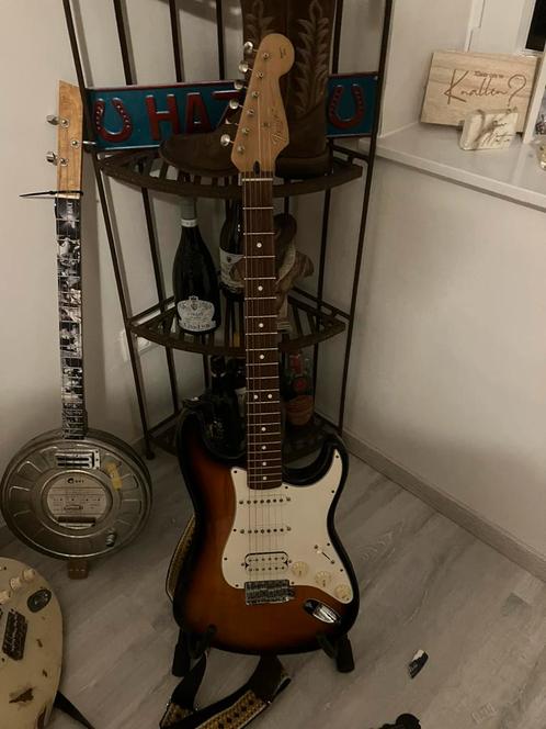 Fender amerkaanse strat . Model fat strat uit 1997, Muziek en Instrumenten, Snaarinstrumenten | Gitaren | Elektrisch, Zo goed als nieuw