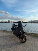 Yamaha Tmax 560/Techmax 560/Full option/Akrapovic/, Motoren, 562 cc, Particulier, Minimaal motorrijbewijs A2, Handvatverwarming