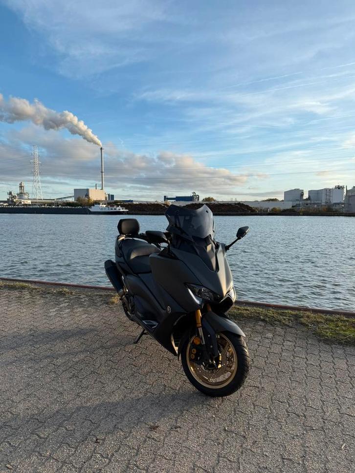 Yamaha Tmax 560/Techmax 560/Full option/Akrapovic/, Motoren, Motoren | Yamaha, Particulier, 12 t/m 35 kW, Minimaal motorrijbewijs A2