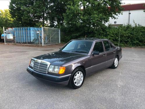 Mercedes w124 200E benzine lpg, Auto's, Mercedes-Benz, Particulier, Trekhaak, Benzine, Handgeschakeld, Grijs, Stof, Ophalen