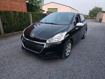 Peugeot 208 met 28000 km 2019 bi 1.2 benzine, Enlèvement, Essence