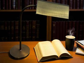 vintage bureaulamp beschikbaar voor biedingen