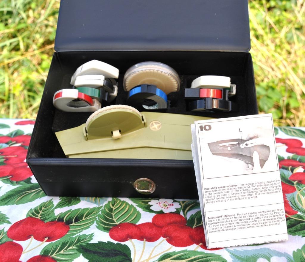 dymo manuel avec etui et rouleau, Enlèvement ou Envoi, Utilisé, Autres types