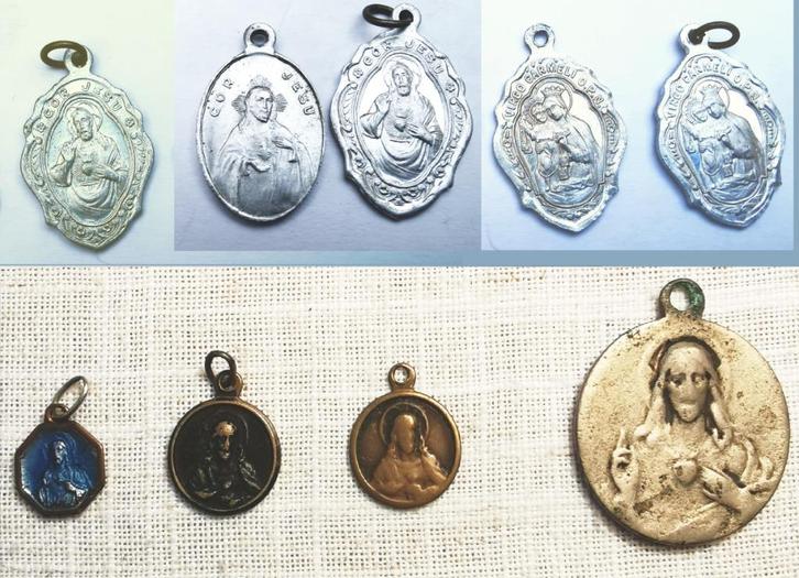 medaillon scapulier hanger Virgo Carmeli Cor Jesu medalie st, Verzamelen, Religie, Gebruikt, Christendom | Katholiek, Sieraad