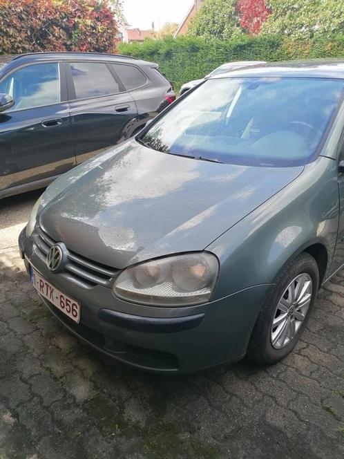 Golf 5 1.9tdi 2004 105pk 250dkm €2300, Auto's, Volkswagen, Particulier, Golf, ABS, Airbags, Airconditioning, Bluetooth, Cruise Control