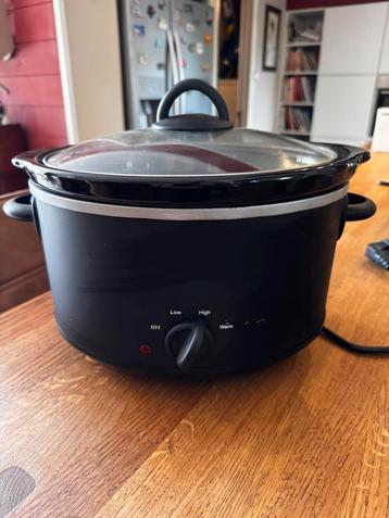 slowcooker – werkt perfect – spotprijs beschikbaar voor biedingen