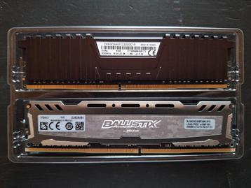 16 GB RAM DDR4 (8 GB CRUCIAAL EN 8 GB CORSAIR) beschikbaar voor biedingen