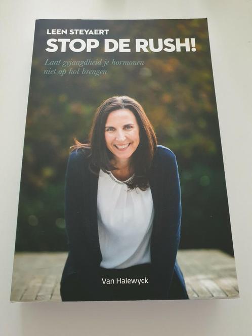 Leen Steyaert - Stop de rush!, Boeken, Politiek en Maatschappij, Zo goed als nieuw, Ophalen of Verzenden