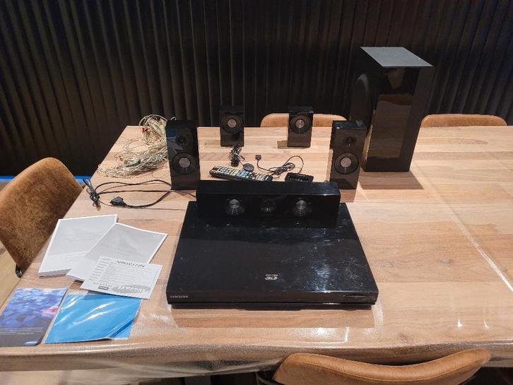 Homecinema - Samsung - avec woofer externe + accessoires, TV, Hi-fi & Vidéo, Ensembles home-cinéma, Utilisé, Lecteur Blu-ray, Système 5.1