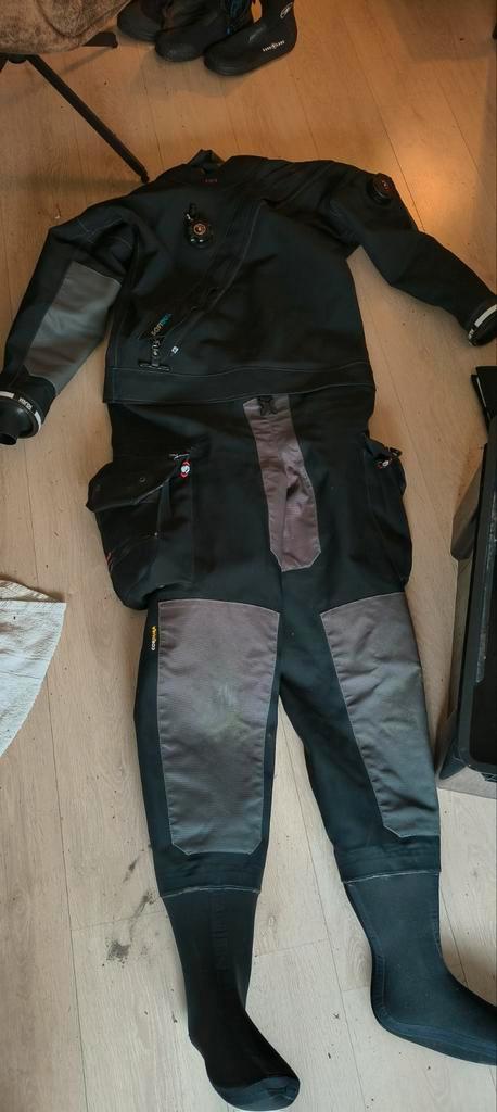 Droogpak Ursuit maat LS - sokken maat 43 - 1 jaar oud, Watersport en Boten, Duiken, Zo goed als nieuw, Ophalen