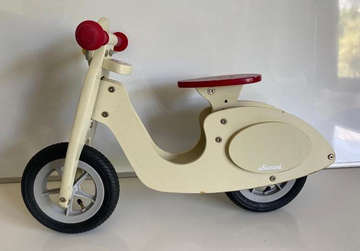 Loopfiets/houten scooter die een Vespa imiteert voor kindere, Kinderen en Baby's, Speelgoed | Buiten | Voertuigen en Loopfietsen