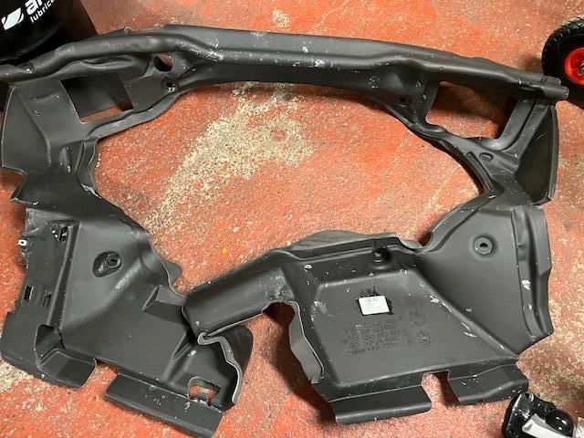 COUVERTURE AVANT FABIA, Enlèvement, Neuf, Avant, Volkswagen