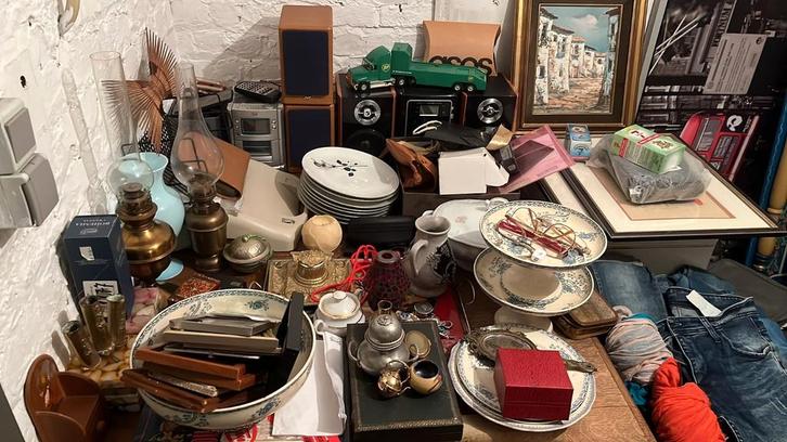 A SAISIR 2 € pièce !!!!! BROCANTE & ANTIQUITÉS, Diversen, Rommelmarktspullen, Zo goed als nieuw, Ophalen