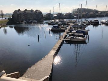 Te huur ligplaats (jaarplaats)voor motor of zeilboot, Watersport en Boten, Ligplaatsen