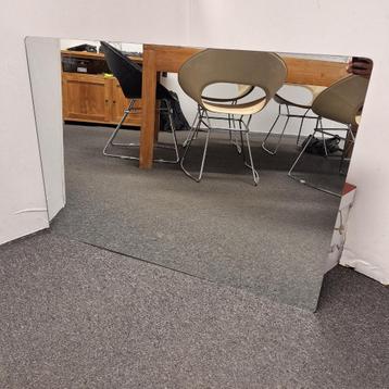 OP=OP Spiegel 100 x 70 cm met ophang en condensvrij nr138 beschikbaar voor biedingen