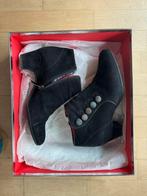 Enkellaarsjes in daim maat 38, Vêtements | Femmes, Chaussures, Enlèvement, Boots et Botinnes, Porté, Noir