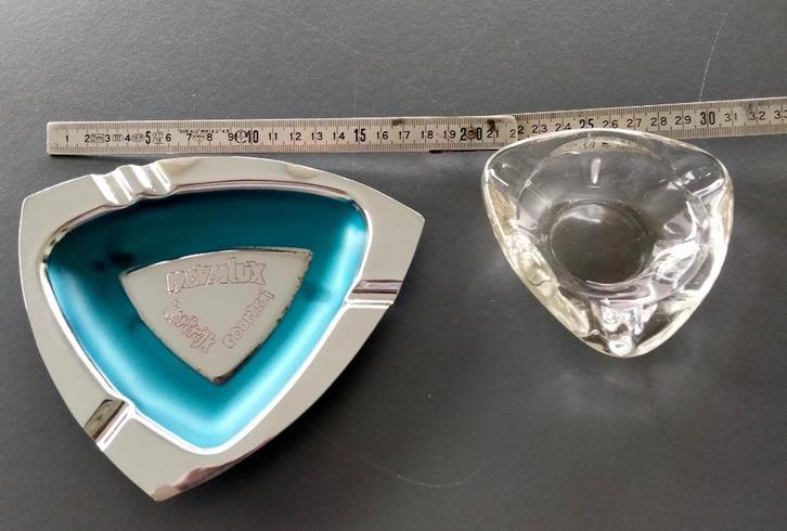Vintage set van 2 asbakken „KORTRIJK - COURTRAI”, Antiek en Kunst, Antiek | Woonaccessoires, Ophalen of Verzenden