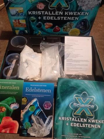 Kristallen/edelstenen maken, Hobby en Vrije tijd, Gezelschapsspellen | Overige, Een of twee spelers, Ophalen, Zo goed als nieuw