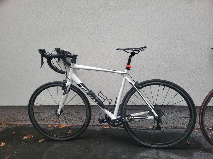 Giant Contend 2 M/L + gratis accessoires (topstaat), Fietsen en Brommers, Fietsen | Heren | Sportfietsen en Toerfietsen, Zo goed als nieuw