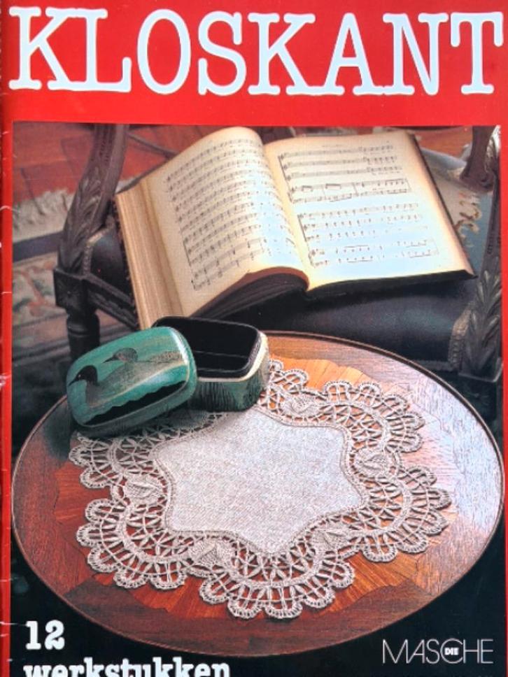 Exclusief aanbod 2 stuks boeken over het kantklossen, Hobby en Vrije tijd, Kantklossen, Zo goed als nieuw, Ophalen of Verzenden
