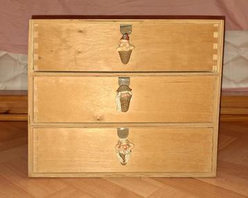 Ikea moppe kastje met laafknoppen, Enlèvement, Comme neuf