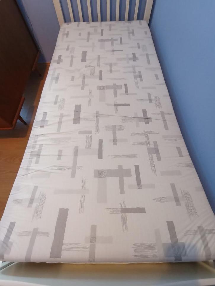 Super schoon, bijna nieuw 1-persoonsmatras., Huis en Inrichting, Slaapkamer | Matrassen en Bedbodems, Zo goed als nieuw, Matras