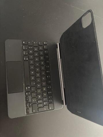Apple Magic Keyboard 11 inch AZERTY in perfecte staat beschikbaar voor biedingen