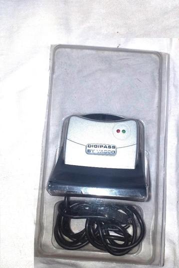 Belgische elektronische identiteitskaartlezer, nieuw beschikbaar voor biedingen