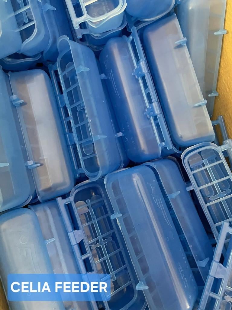 Celia Feeder Volière-Eetbak ( + 4 snoep potjes ) - Moldes Av, Dieren en Toebehoren, Vogels | Toebehoren, Ophalen