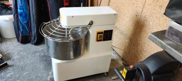 Châssis à rouleaux complet pour faire des bouillettes., Enlèvement, Comme neuf