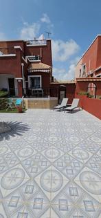 Prachtig huis bij torrevieja los montesinos, Zwembad, Dorp