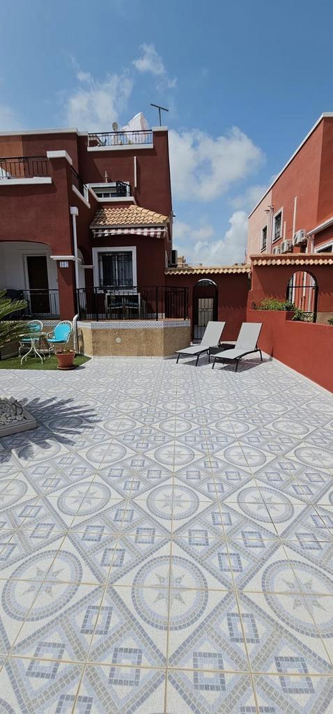 Prachtig huis bij torrevieja los montesinos, Vakantie, Vakantiehuizen | Spanje, Dorp, Zwembad