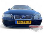 Voorbumper van een Volvo V70 (46700), Auto-onderdelen, Gebruikt, Ophalen of Verzenden, Volvo, Bumper
