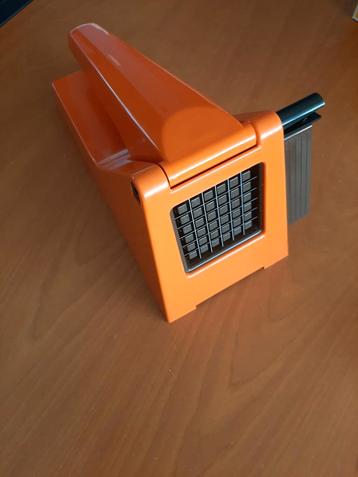 Frit snijder.  beschikbaar voor biedingen