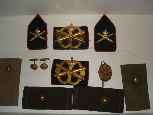 Baretembleem en kraagspiegels & manchetknopen, Verzamelen, Militaria | Algemeen, Landmacht, Embleem of Badge, Ophalen