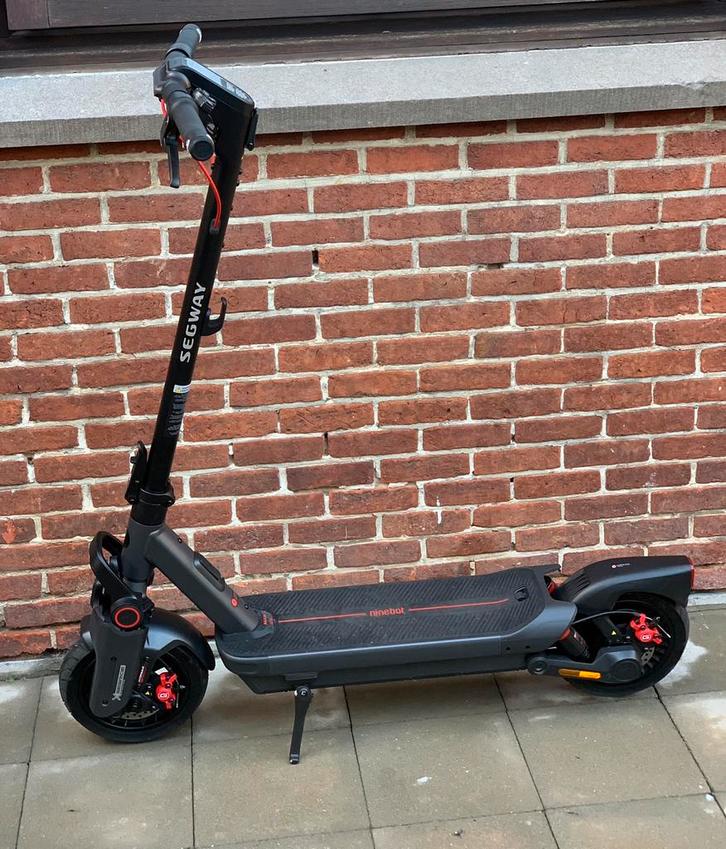 Segway Ninebot Max G3 MOET DRINGEND WEG!!, Fietsen en Brommers, Steps, Zo goed als nieuw, Ophalen